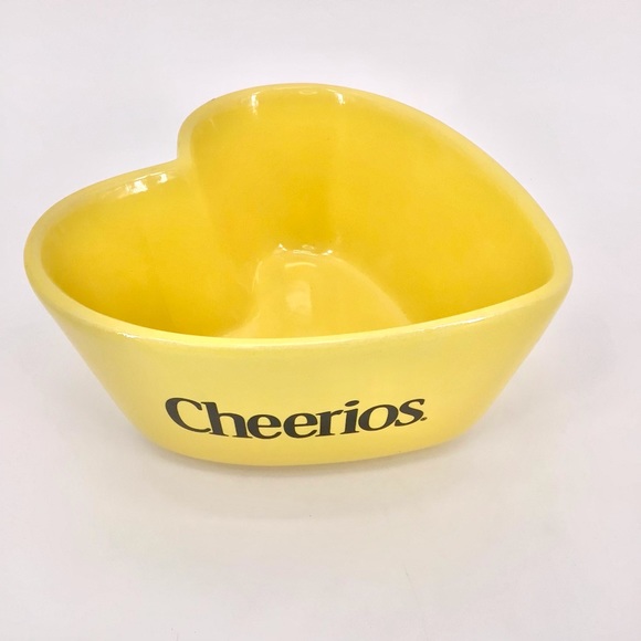 Cheerios General Mills Heart Shaped Yellow Bowls Set of 2 From 2003 - Picture 9 of 9